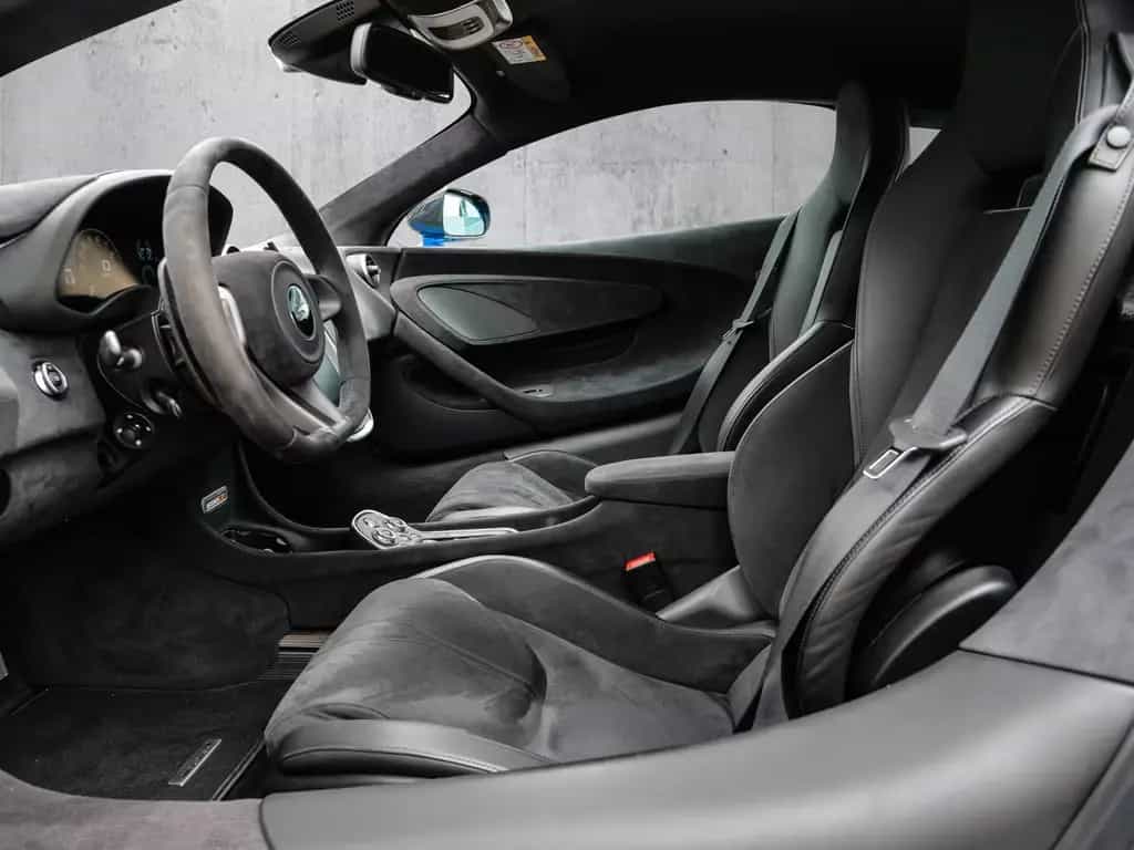 McLaren 600LT Coupé Vega Blue, Carbon Exterior Upgrade 1 01/2019-photo-7