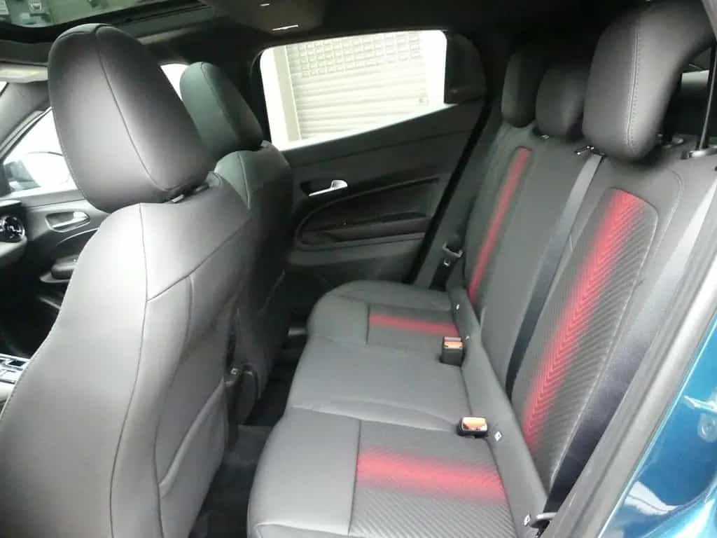 Alfa Romeo Junior IBRIDA Q4 1.2 VGT 145PS DCT6 SCHIEBEDACH 01/2026-photo-13