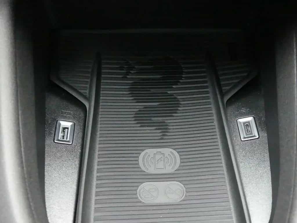 Alfa Romeo Junior IBRIDA Q4 1.2 VGT 145PS DCT6 SCHIEBEDACH 01/2026-photo-33