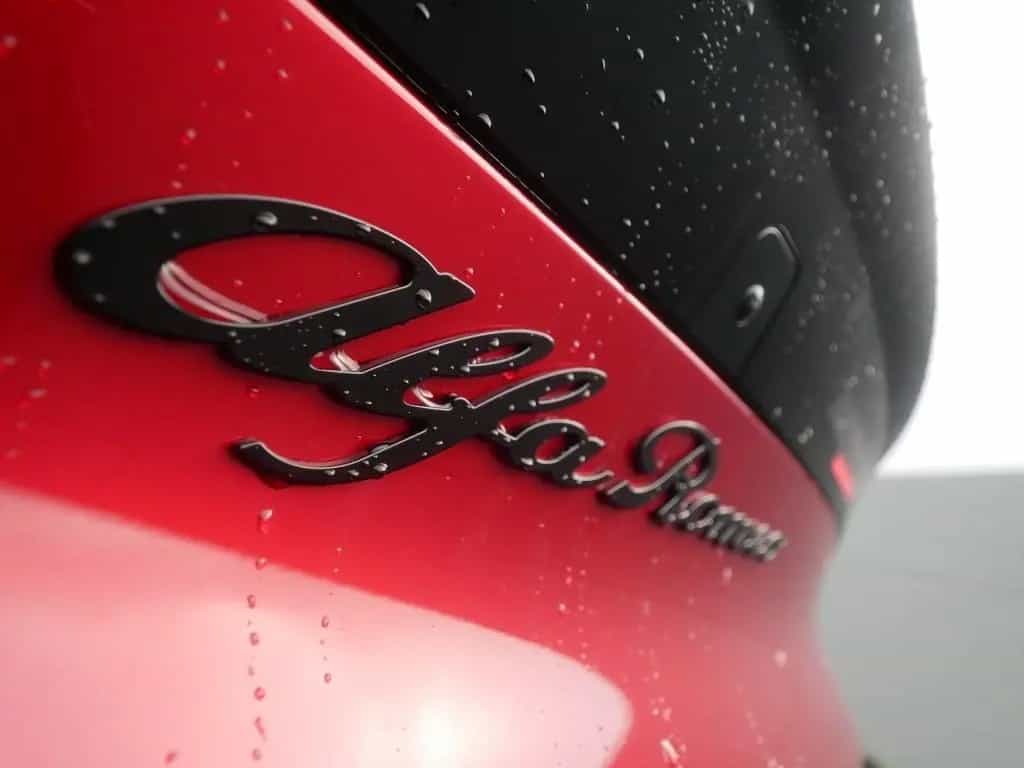Alfa Romeo Junior IBRIDA Q4 1.2 VGT 145PS DCT6 SCHIEBEDACH 01/2026-photo-41