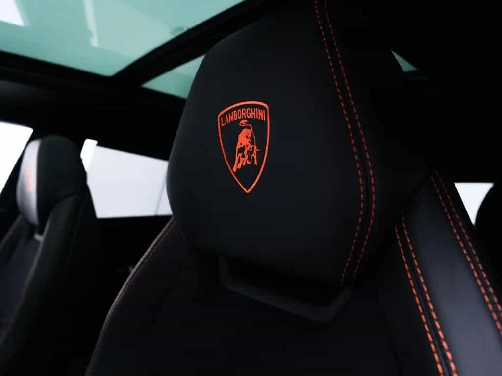 Lamborghini Urus NOVITEC FELGEN&ABGASNALANGE*B&O*23"*CARBON 03/2023-photo-13