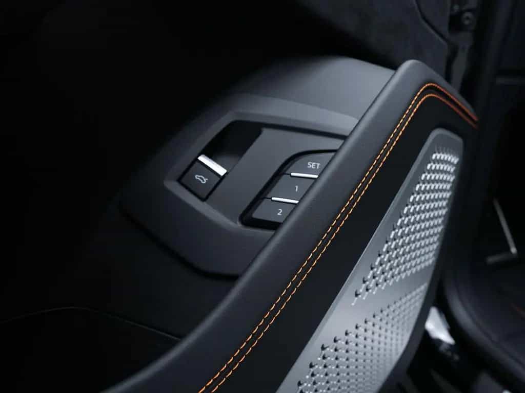 Lamborghini Urus NOVITEC FELGEN&ABGASNALANGE*B&O*23"*CARBON 03/2023-photo-28