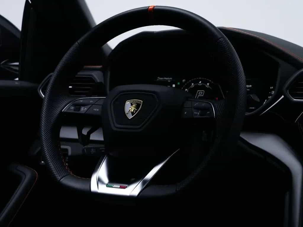 Lamborghini Urus NOVITEC FELGEN&ABGASNALANGE*B&O*23"*CARBON 03/2023-photo-36