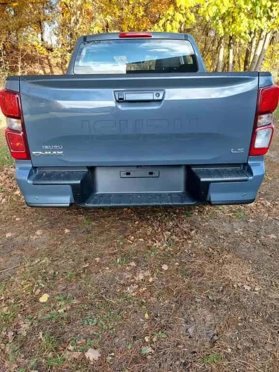 Isuzu D-Max DoubleCab LS null-photo-4