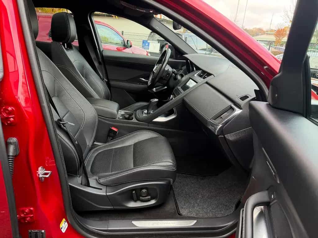 Jaguar E-Pace R-Dynamic SE AWD~LED~ACC~PANO 08/2018-photo-11