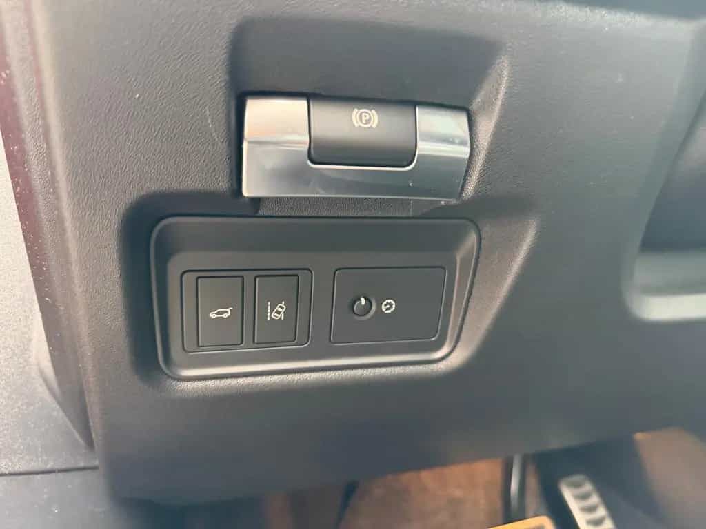 Jaguar E-Pace R-Dynamic SE AWD~LED~ACC~PANO 08/2018-photo-20