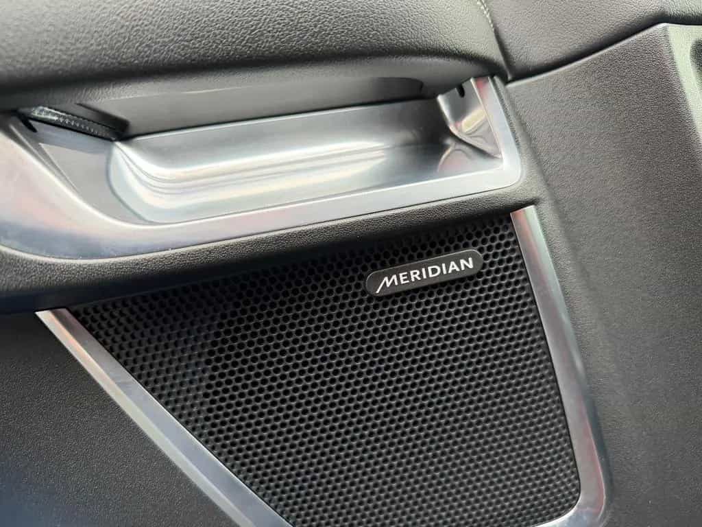 Jaguar E-Pace R-Dynamic SE AWD~LED~ACC~PANO 08/2018-photo-21