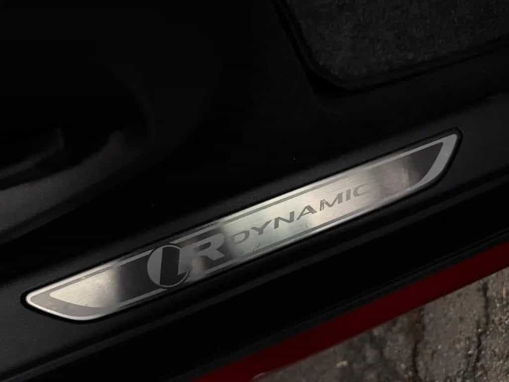 Jaguar E-Pace R-Dynamic SE AWD~LED~ACC~PANO 08/2018-photo-24