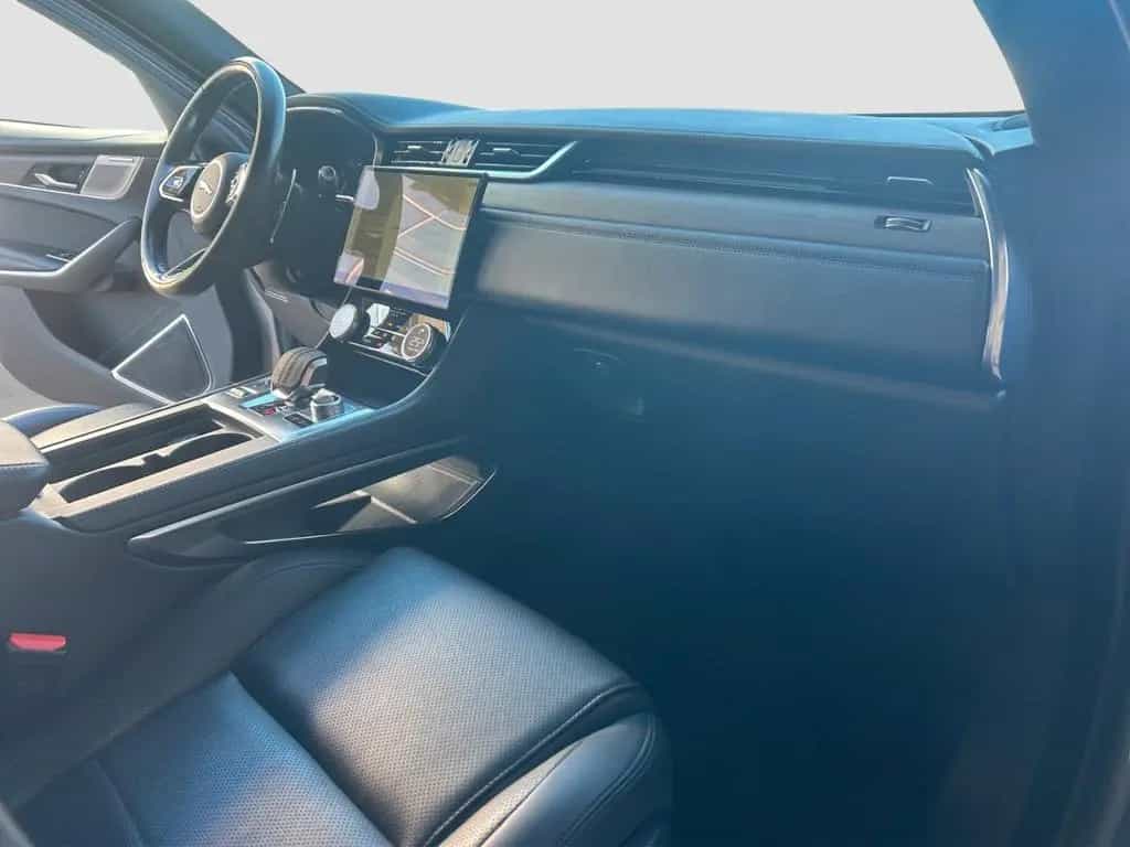 Jaguar F-Pace 360*Leder* SpurH*19''*LED *WinterP 03/2021-photo-11