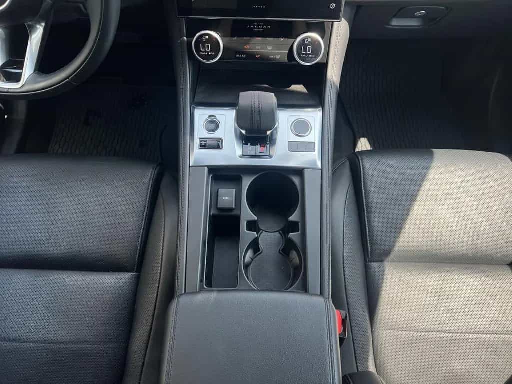 Jaguar F-Pace P400 360°*AWD*SHZ*WiPa*ACC*LED*DAB+ 05/2021-photo-7
