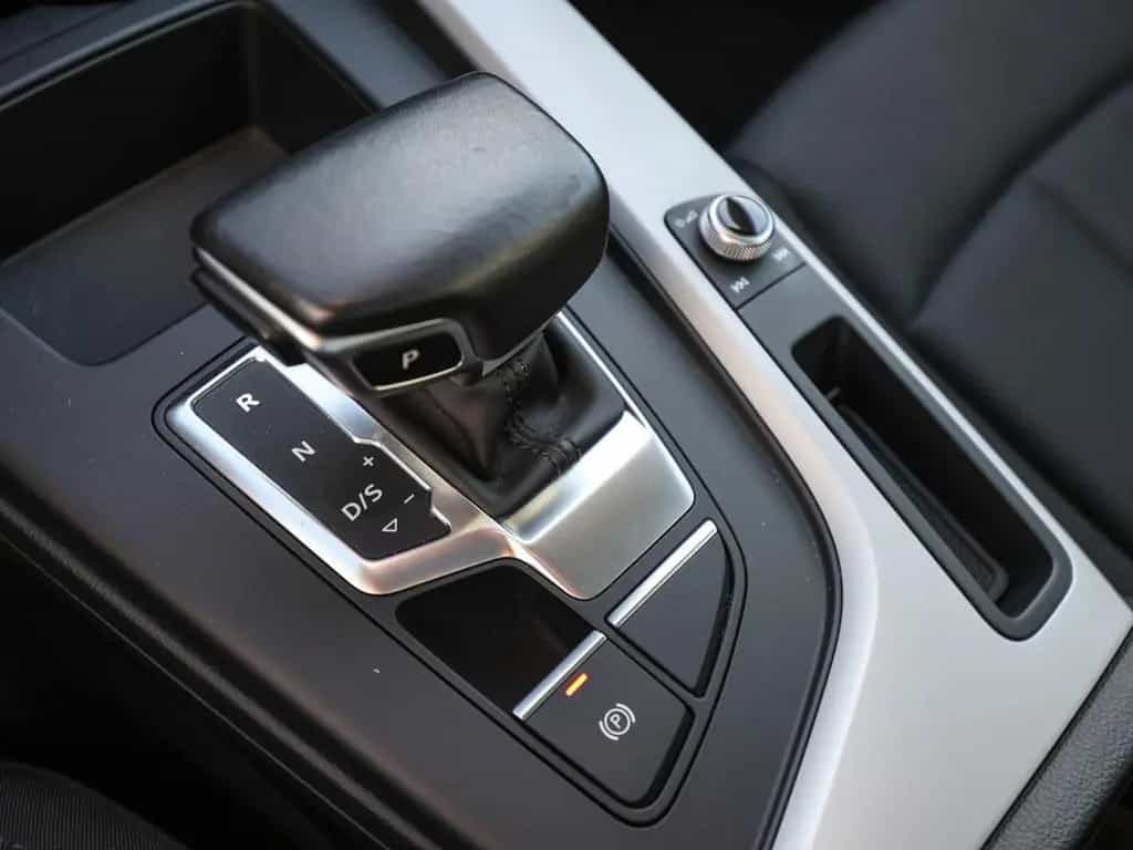 Audi A4 Avant advanced 40 TFSI S tronic PANO LED NAVI 11/2021-photo-15