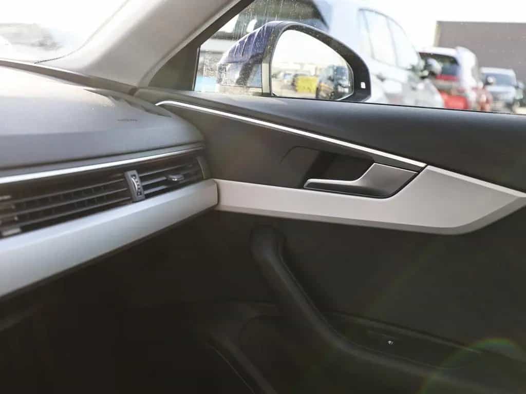 Audi A4 Avant advanced 40 TFSI S tronic PANO LED NAVI 11/2021-photo-17