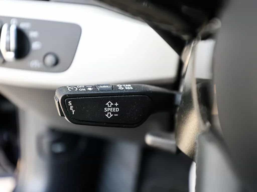 Audi A4 Avant advanced 40 TFSI S tronic PANO LED NAVI 11/2021-photo-27