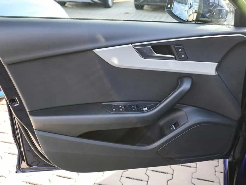 Audi A4 Avant advanced 40 TFSI S tronic PANO LED NAVI 11/2021-photo-29