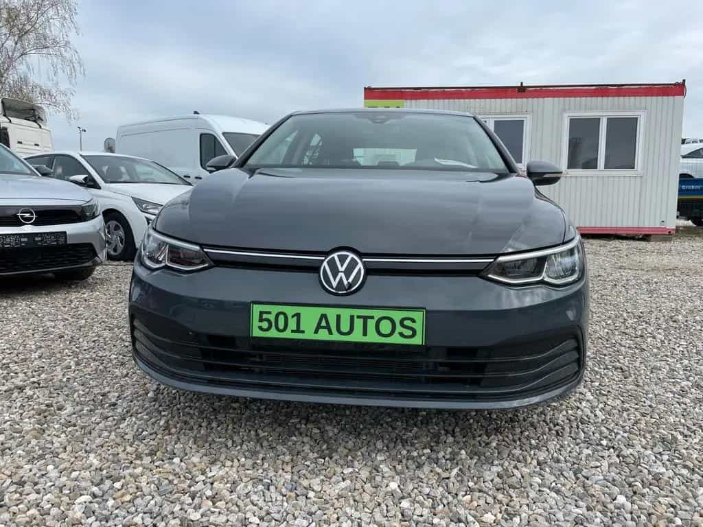 Volkswagen Golf VIII Lim. 1.5 eTSI LED PDC Ambiente 05/2023-photo-1