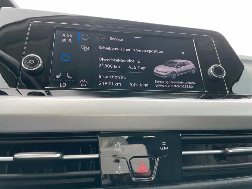 Volkswagen Golf VIII Lim. 1.5 eTSI LED PDC Ambiente 05/2023-photo-10