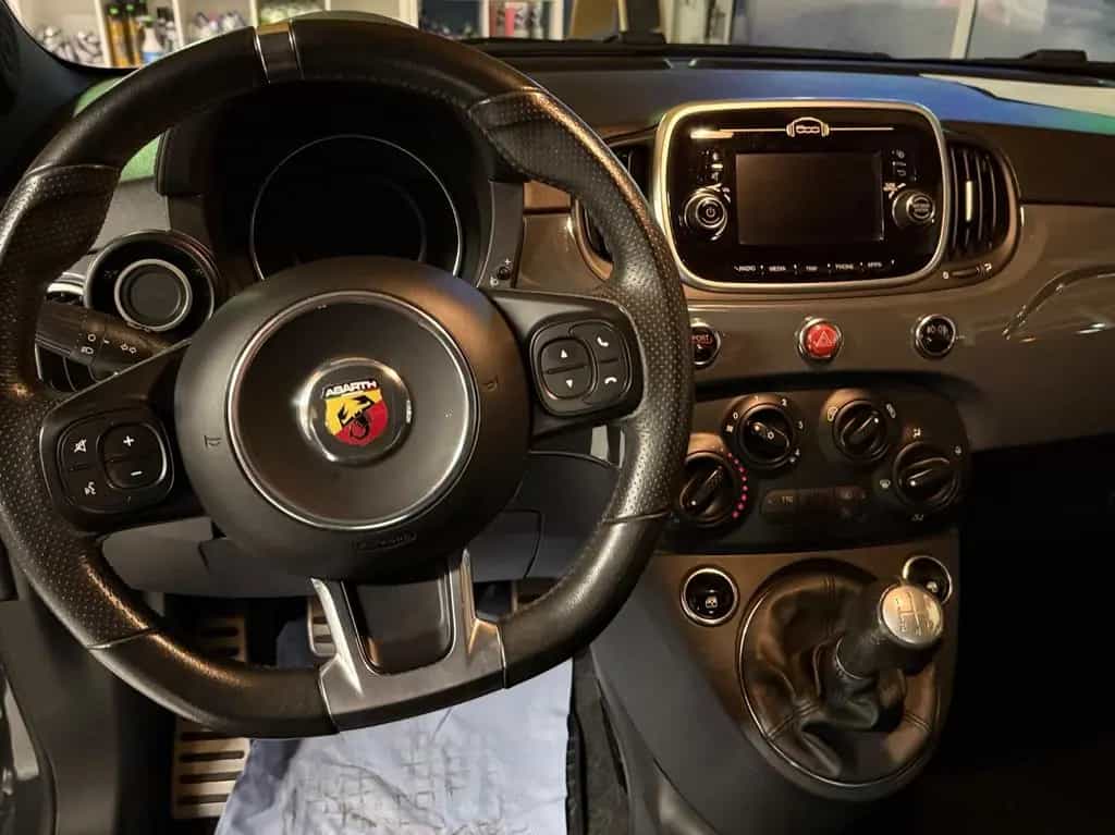 Abarth 500 595 Abarth 04/2017-photo-11