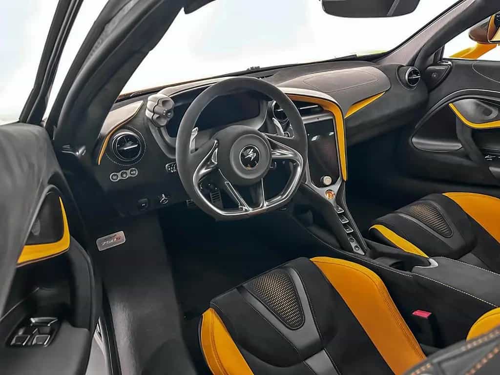 McLaren 750S Coupè MY26 Performance- McLaren Milano 11/2025-photo-8