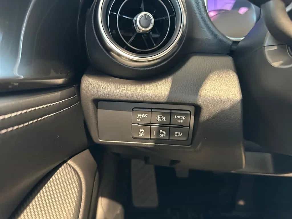 Mazda MX-5 Exclusive-Line RF 11/2025-photo-10