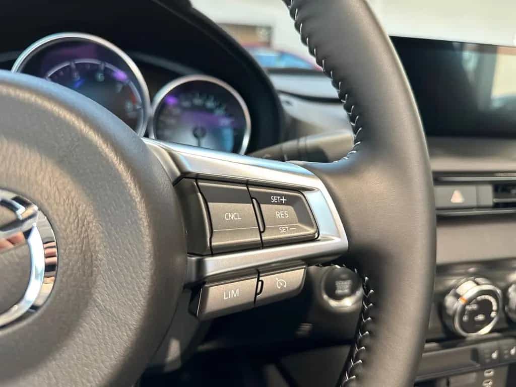 Mazda MX-5 Exclusive-Line RF 11/2025-photo-13