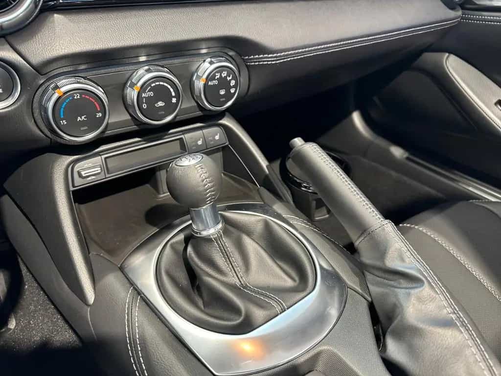 Mazda MX-5 Exclusive-Line RF 11/2025-photo-16