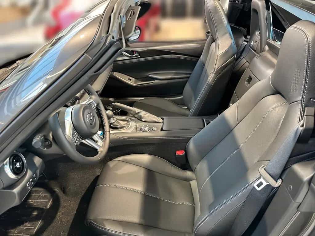 Mazda MX-5 Exclusive-Line RF 11/2025-photo-8