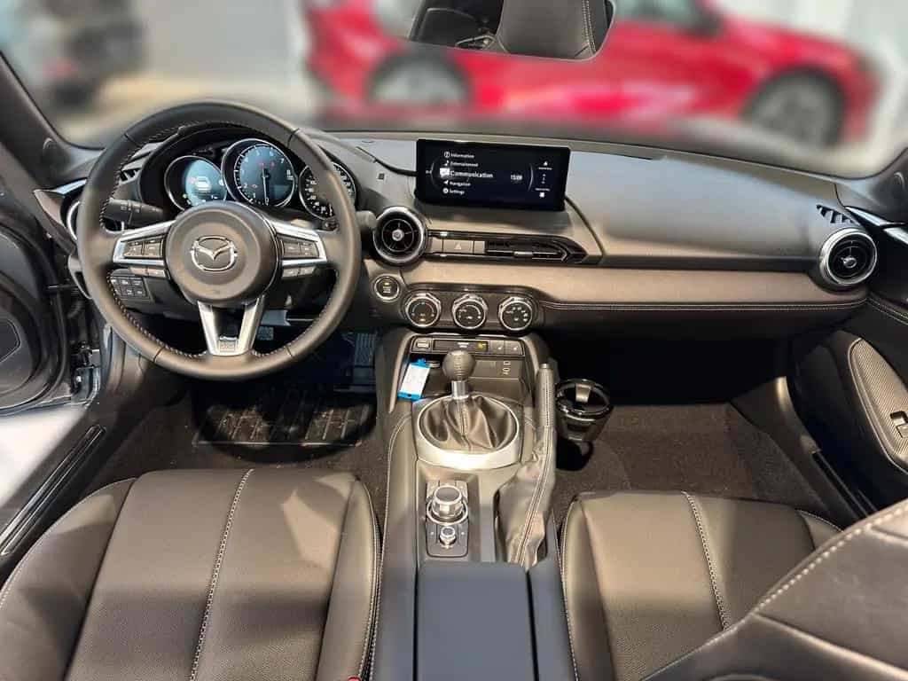 Mazda MX-5 Exclusive-Line RF 11/2025-photo-9