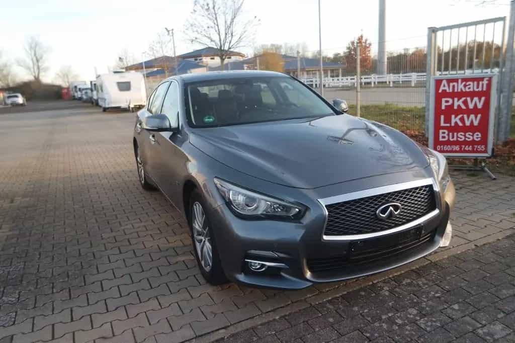 Infiniti Q50 *KAMERA*NAVI* 04/2017-photo-2