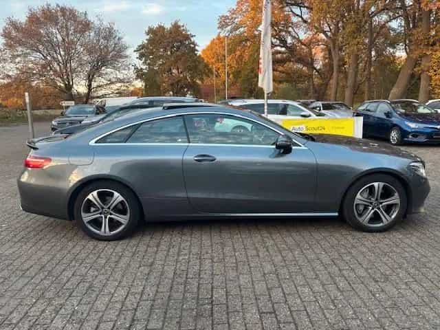 Mercedes-Benz E-Class Coupe LED Leder Panorama Widescreen 360° 03/2018-photo-13