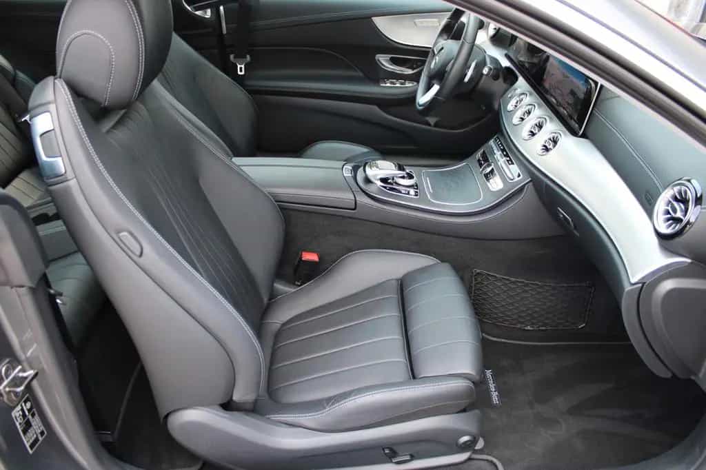 Mercedes-Benz E-Class Coupe LED Leder Panorama Widescreen 360° 03/2018-photo-3
