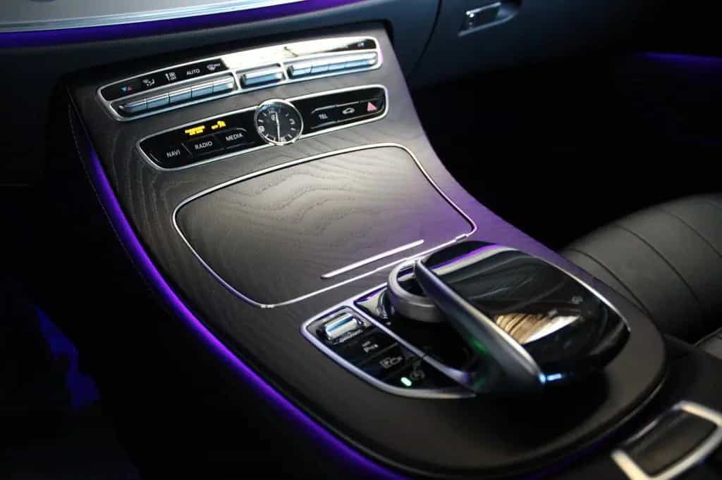 Mercedes-Benz E-Class Coupe LED Leder Panorama Widescreen 360° 03/2018-photo-8