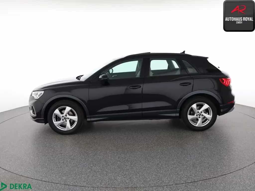Audi Q3 35 TFSI KEYLESS,AMBIENTE,PANORAMA,METALLIC 06/2021-photo-1