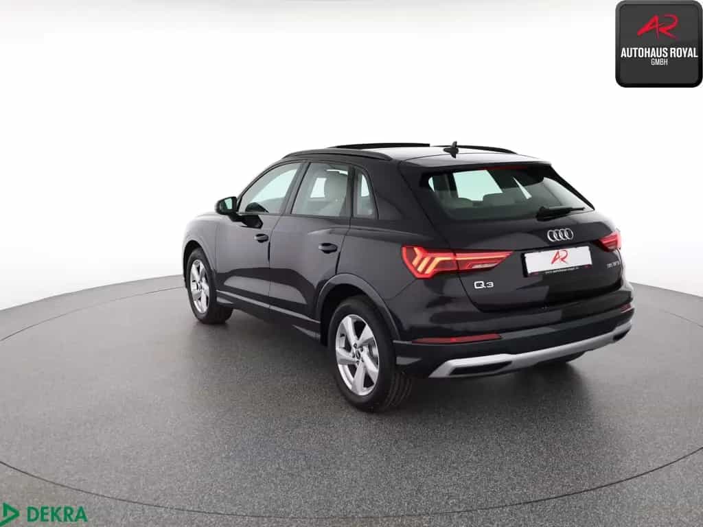 Audi Q3 35 TFSI KEYLESS,AMBIENTE,PANORAMA,METALLIC 06/2021-photo-2