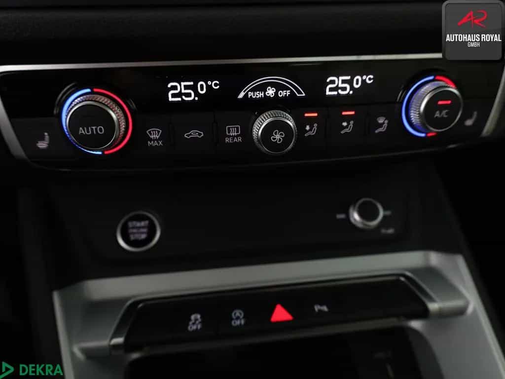Audi Q3 35 TFSI KEYLESS,AMBIENTE,PANORAMA,METALLIC 06/2021-photo-20