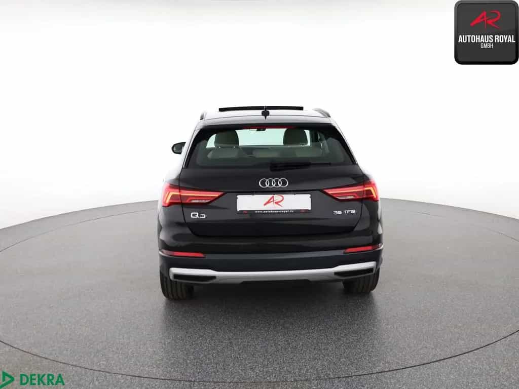 Audi Q3 35 TFSI KEYLESS,AMBIENTE,PANORAMA,METALLIC 06/2021-photo-3