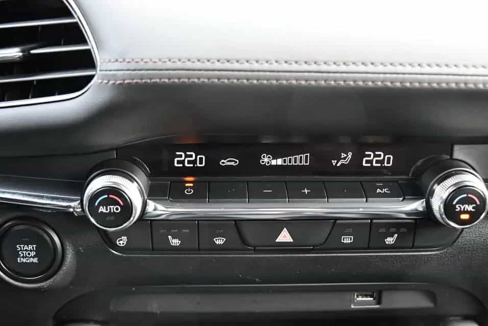 Mazda 3 Selection Skyactiv-G 2.0 03/2020-photo-11