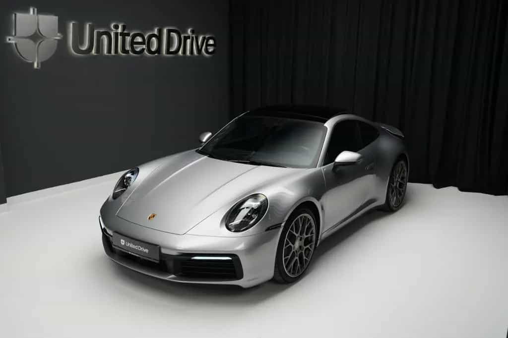 Porsche 911 Carrera 07/2022-photo-1