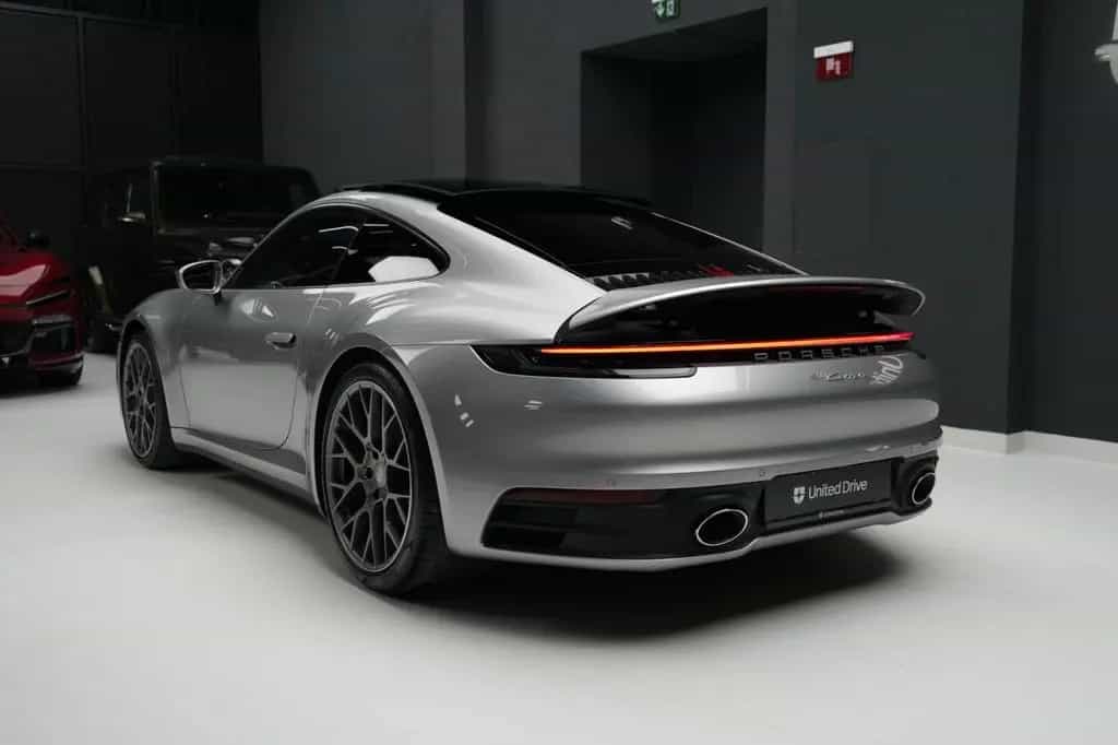 Porsche 911 Carrera 07/2022-photo-17