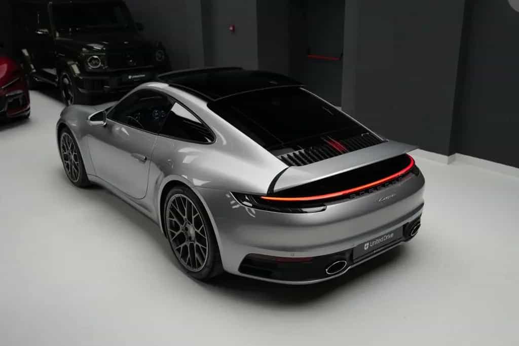 Porsche 911 Carrera 07/2022-photo-18