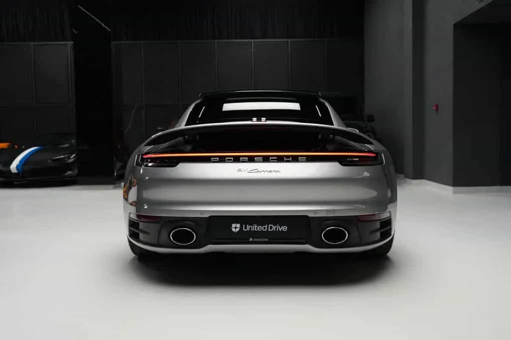 Porsche 911 Carrera 07/2022-photo-19