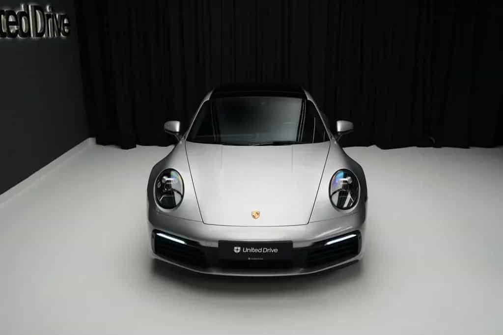Porsche 911 Carrera 07/2022-photo-3