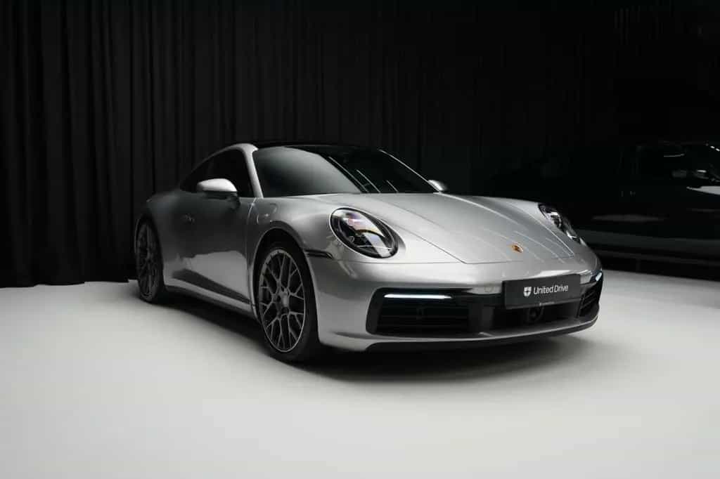 Porsche 911 Carrera 07/2022-photo-4