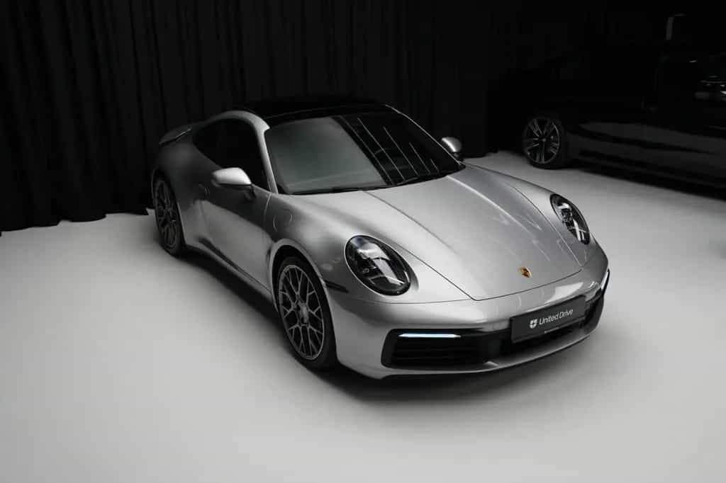 Porsche 911 Carrera 07/2022-photo-5