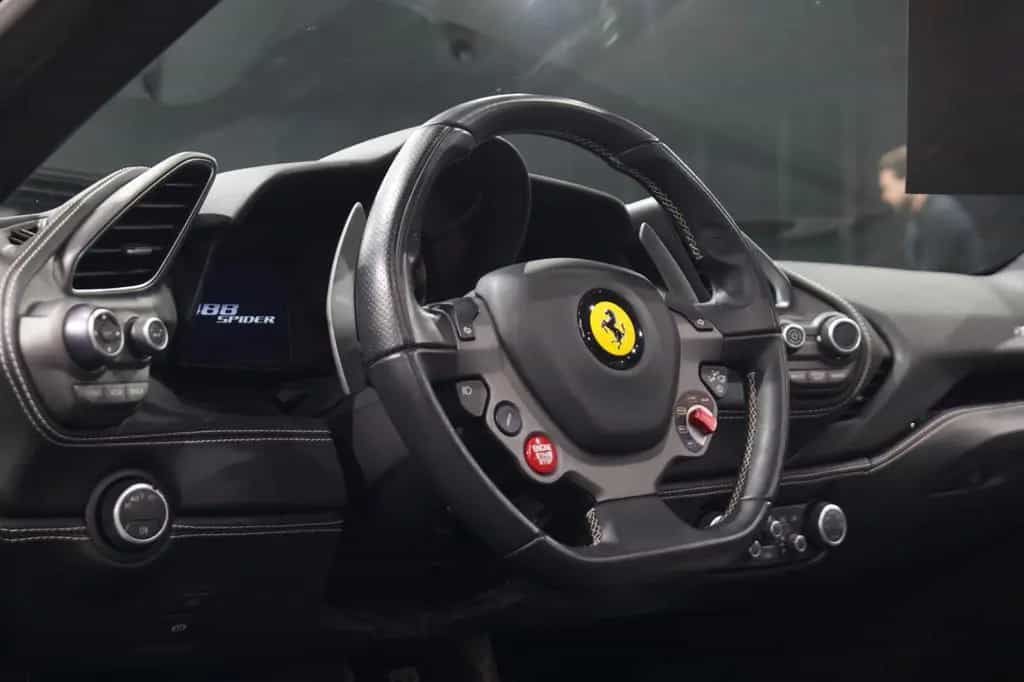 Ferrari 488 Spider *deutsch*Ferrari Power Garantie*U-frei 03/2018-photo-10