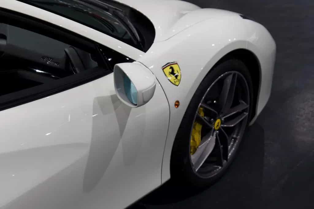 Ferrari 488 Spider *deutsch*Ferrari Power Garantie*U-frei 03/2018-photo-22