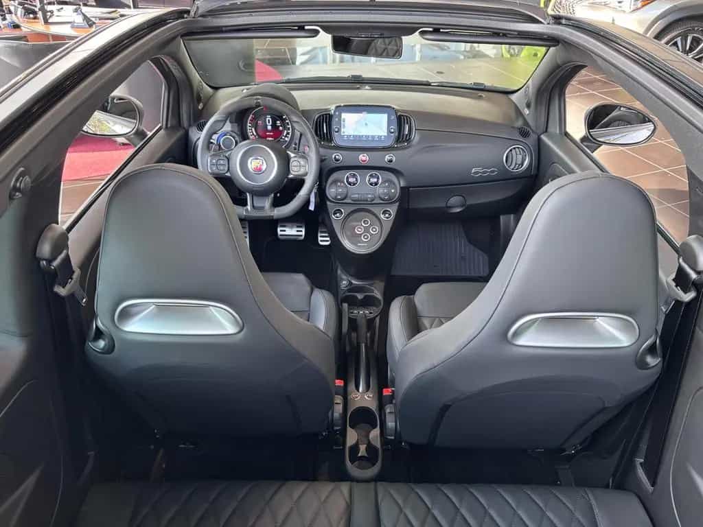 Abarth 695C Aut. NAV SHZ BEATS LEDER 03/2024-photo-14