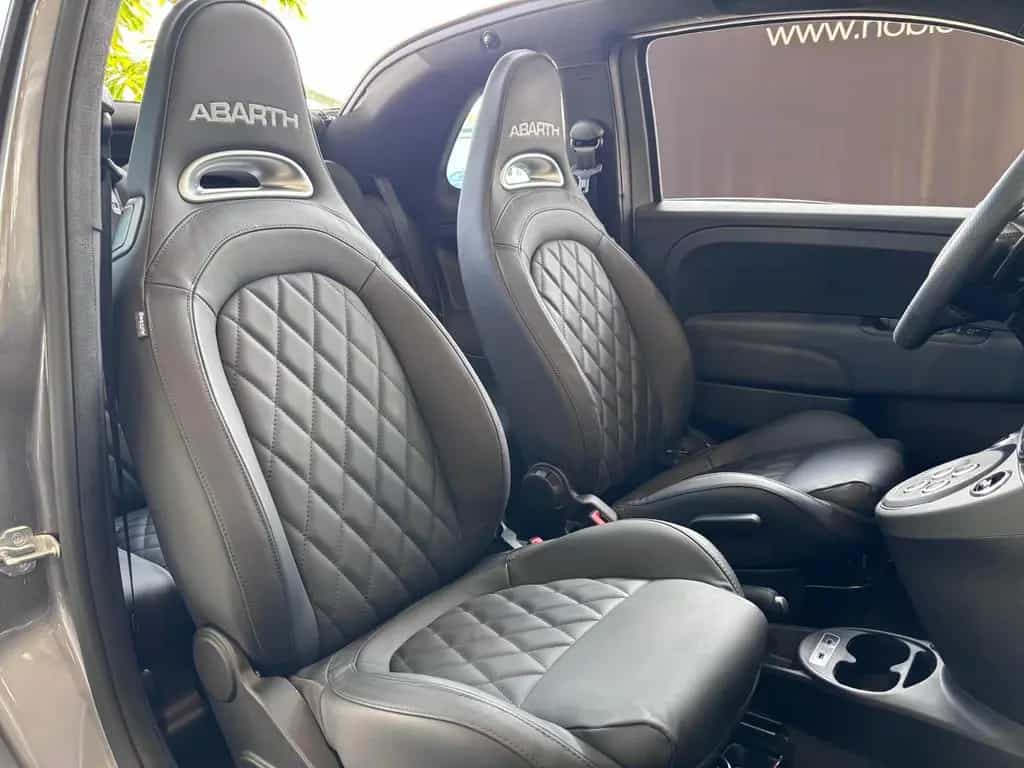 Abarth 695C Aut. NAV SHZ BEATS LEDER 03/2024-photo-15