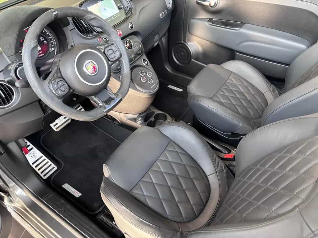 Abarth 695C Aut. NAV SHZ BEATS LEDER 03/2024-photo-8