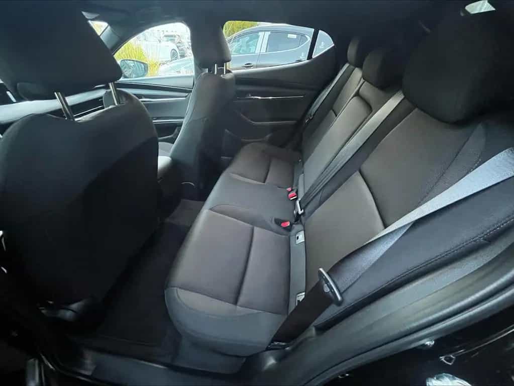 Mazda 3 2.5L e-SKYACTIV G 140ps 6AT FWD Exclusive-line 08/2025-photo-10