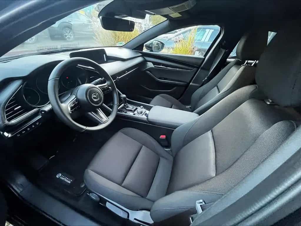 Mazda 3 2.5L e-SKYACTIV G 140ps 6AT FWD Exclusive-line 08/2025-photo-13